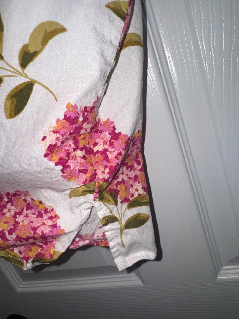 Crave Women’s Floral Puff-Sleeve Top - Pink Hydrangea Print - Picture 5 of 11